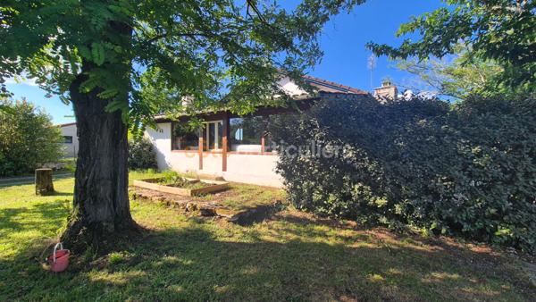 Vente
                Maison136,99 m² - 5 Pièces -
                    MONTAGNE (33570)