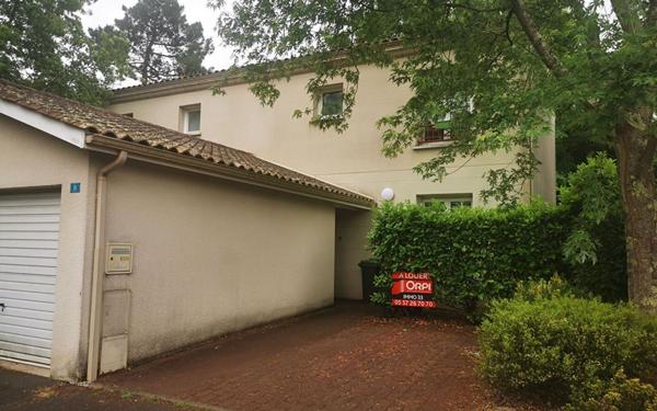 Maison à louer    4 pièces •  Pessac