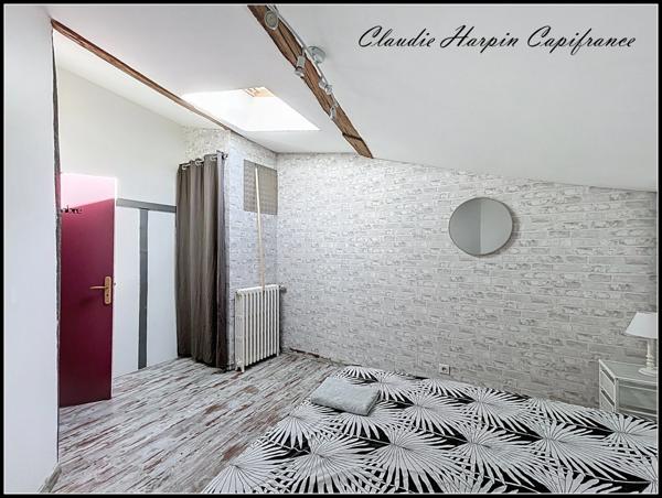 PARTHENAY (79) A VENDRE Maison de ville 6 pièces : 169 m² hab - 4 ch - jardin -