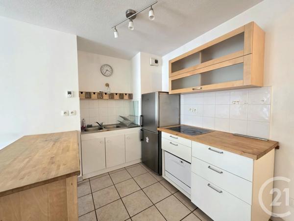 Appartement T2 à vendre  2 pièces - 39 m 2   LYON  - 69008