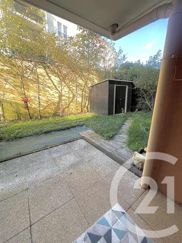 Appartement T2 à vendre  2 pièces - 39 m 2   LYON  - 69008