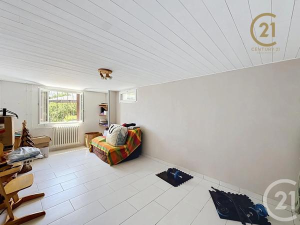 Maison à vendre  8 pièces - 197 m 2   MORNANT  - 69