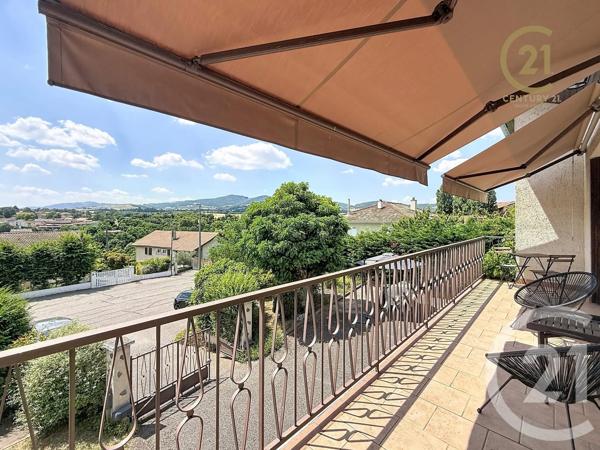 Maison à vendre  8 pièces - 197 m 2   MORNANT  - 69