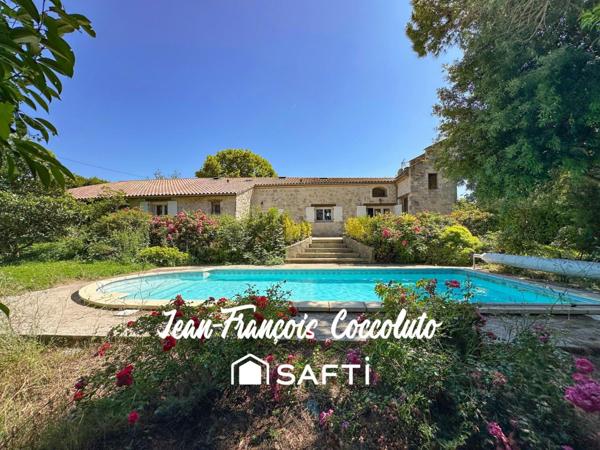 Maison familiale en pierre rénovée avec piscine