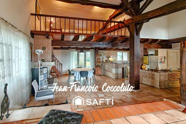 Maison familiale en pierre rénovée avec piscine