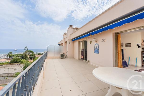 Appartement F4 à vendre  4 pièces - 90 m 2   BEAULIEU SUR MER  - 06