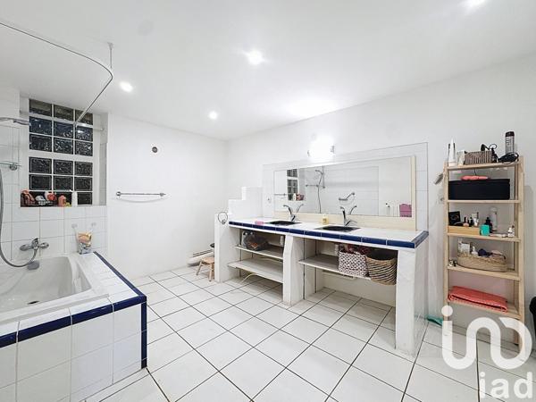 Maison à vendre 6 pièces 250 m² Corneilhan