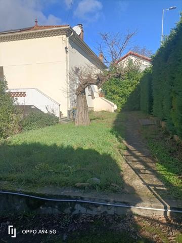 À vendre - Maison individuelle, 5 pièces située à Aubenas (07200)