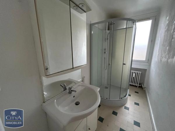 Appartement à louer 4 pièces 62.65m² Sedan (08200)