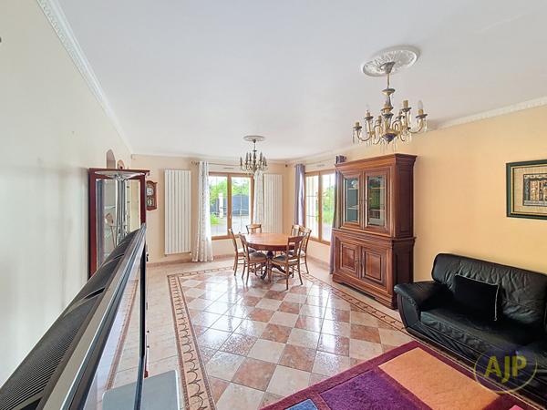 Vente maison Montaigu : 475 000 € - AJP Immobilier Montaigu