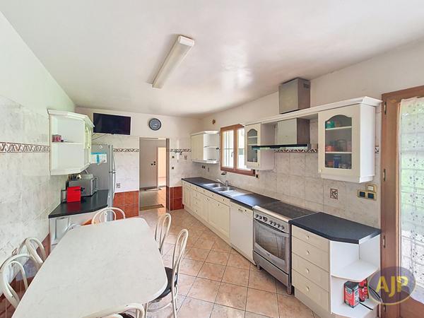 Vente maison Montaigu : 475 000 € - AJP Immobilier Montaigu