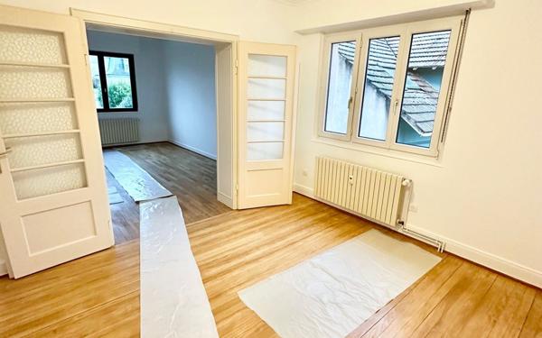 Appartement à louer    4 pièces •  Souffelweyersheim