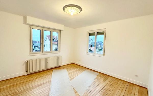Appartement à louer    4 pièces •  Souffelweyersheim