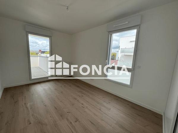 Location Appartement 3 pièces 75.71 m² - 48 RUE DU 19 MARS 1962 Rennes 35700