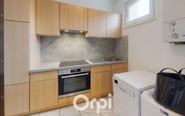 Appartement à louer    3 pièces •  Apach