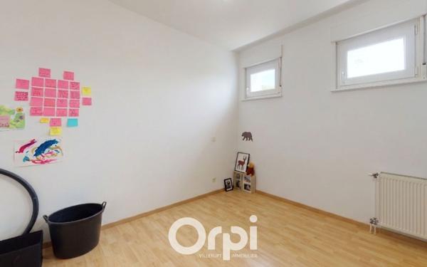 Appartement à louer    3 pièces •  Apach