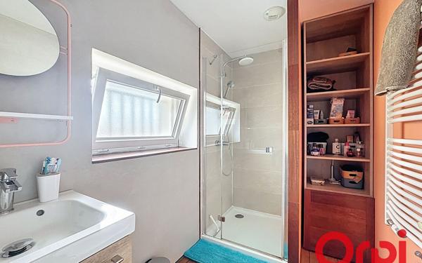 Maison à vendre    7 pièces • 180 m2 Pierre-Bénite
