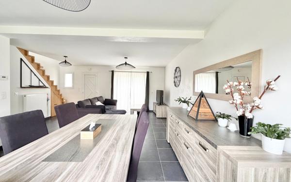 Maison à vendre    5 pièces • 107 m2 Luisant