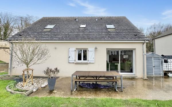 Maison à vendre    5 pièces • 107 m2 Luisant