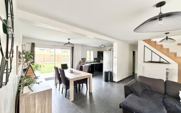 Maison à vendre    5 pièces • 107 m2 Luisant