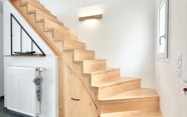 Maison à vendre    5 pièces • 107 m2 Luisant