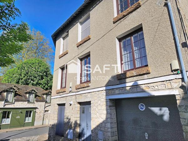 Coup de cœur assuré pour ce studio lumineux au cœur de Bourron-Marlotte, avec vue dégagée.