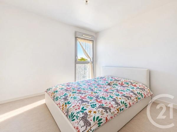Appartement F4 à vendre  4 pièces - 77,20 m 2   ORLY  - 94