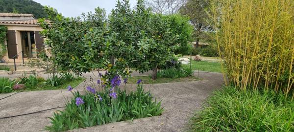 GRANDE VILLA DE PLAIN PIED  175 m² sur 1400 m² de terrain