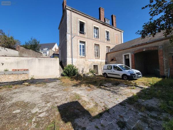 Immeuble de rapport à vendre à Châteaudun dans l'Eure-et-Loir (28200), ref : RCS/863   
Centre-ville