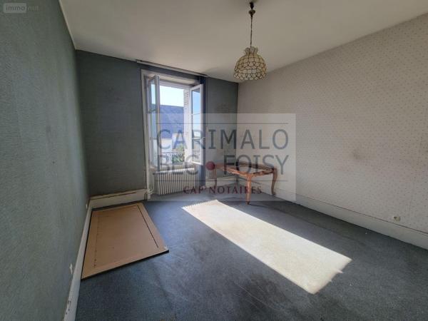 Immeuble de rapport à vendre à Châteaudun dans l'Eure-et-Loir (28200), ref : RCS/863   
Centre-ville