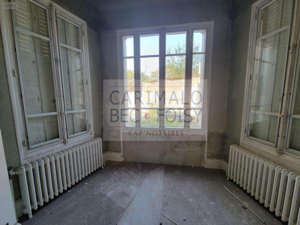 Immeuble de rapport à vendre à Châteaudun dans l'Eure-et-Loir (28200), ref : RCS/863   
Centre-ville