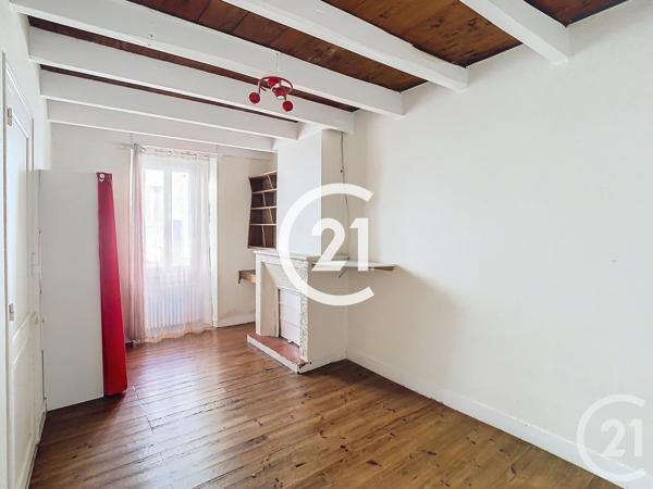 Maison à vendre  5 pièces - 110 m2 CHATEAUBERNARD - 16