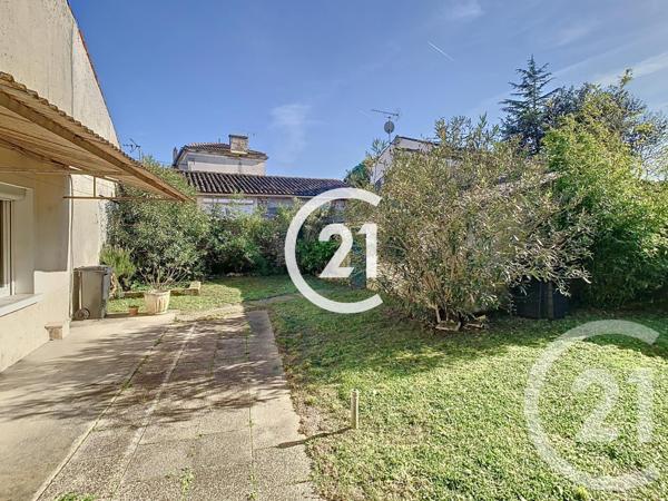 Maison à vendre  5 pièces - 110 m2 CHATEAUBERNARD - 16