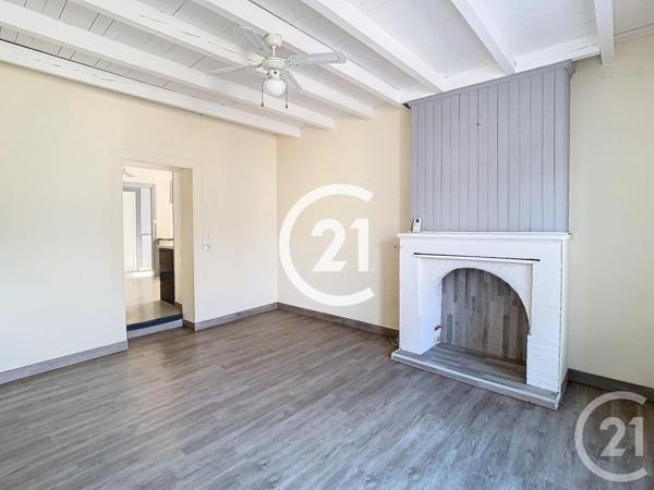 Maison à vendre  5 pièces - 110 m2 CHATEAUBERNARD - 16