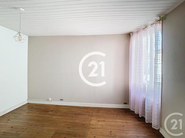 Maison à vendre  5 pièces - 110 m2 CHATEAUBERNARD - 16