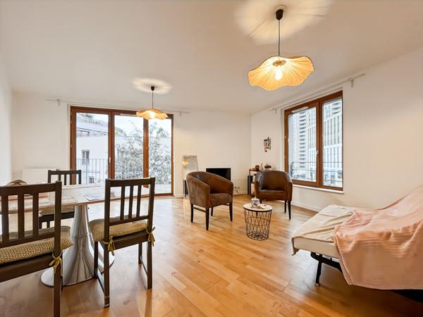 Appartement Bordeaux 3 pièces 72,25 m2 avec balcon et parking