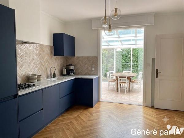 VILLA D'ARCHITECTE DE 1970 DE PLAIN-PIED T5+1 VÉRANDA SUR UN TERRAIN DE 586M2 AVEC PISCINE ET GARAGE