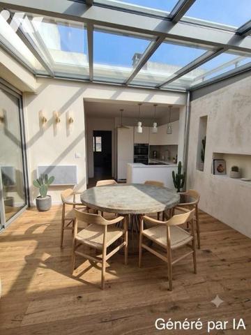 VILLA D'ARCHITECTE DE 1970 DE PLAIN-PIED T5+1 VÉRANDA SUR UN TERRAIN DE 586M2 AVEC PISCINE ET GARAGE