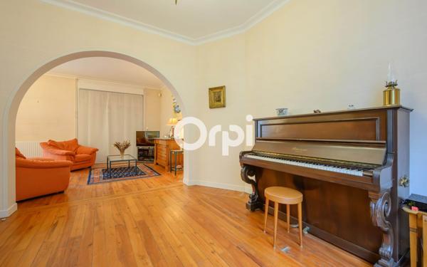 Maison à vendre    7 pièces • 215 m2 Douai