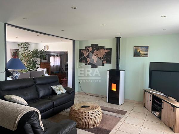 Maison plain-pied de 5 pièces de 111 m² à AOSTE (38)