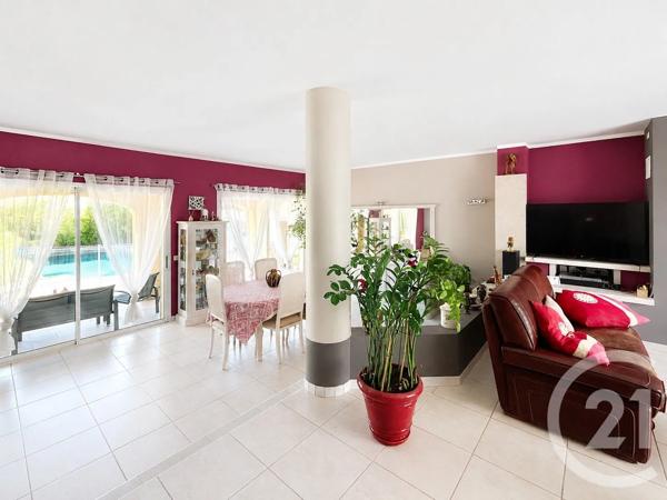 Maison à vendre  7 pièces - 192,19 m 2   PIGNAN  - 34