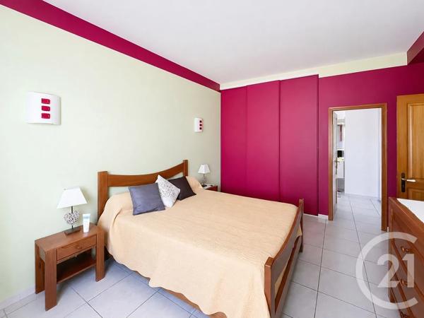 Maison à vendre  7 pièces - 192,19 m 2   PIGNAN  - 34