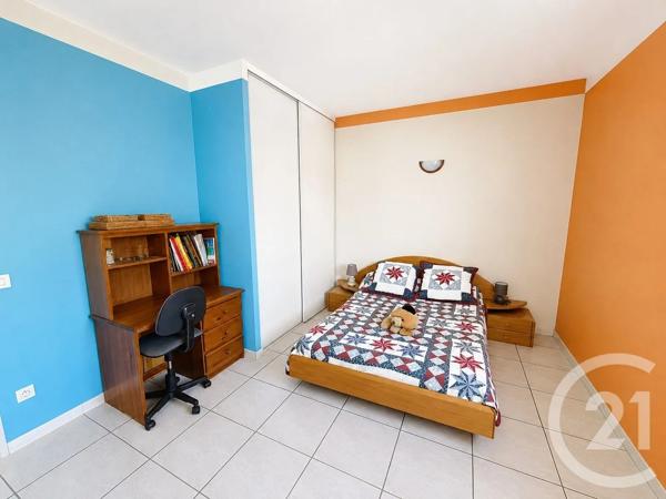 Maison à vendre  7 pièces - 192,19 m 2   PIGNAN  - 34