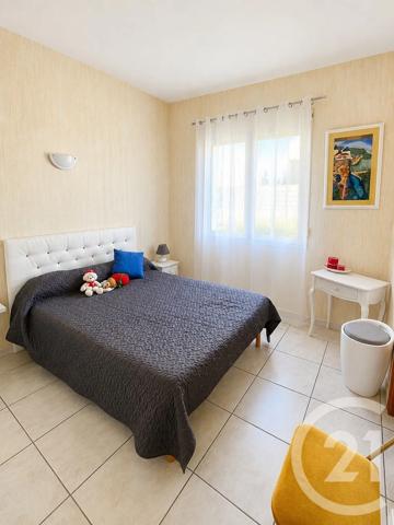 Maison à vendre  7 pièces - 192,19 m 2   PIGNAN  - 34