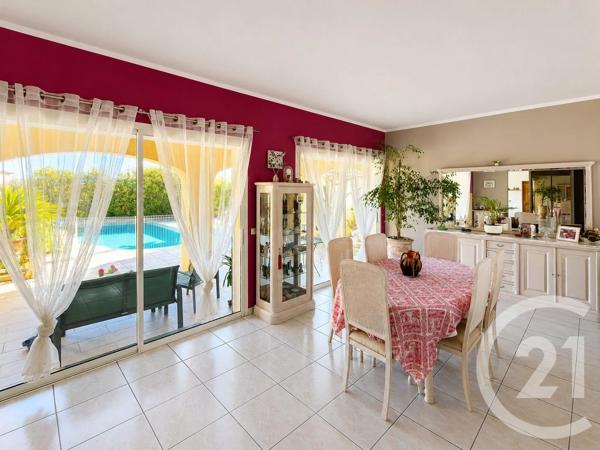 Maison à vendre  7 pièces - 192,19 m 2   PIGNAN  - 34