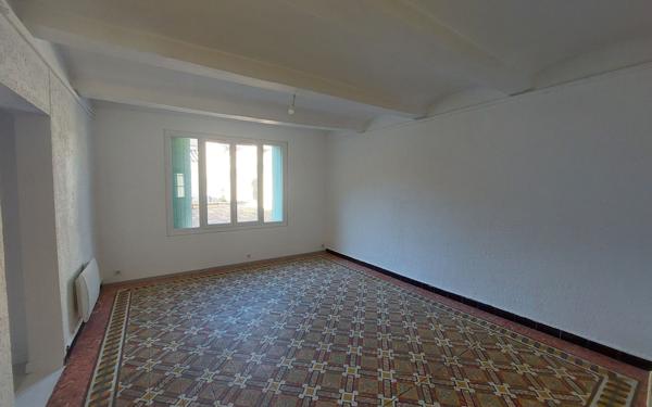 Appartement à louer    3 pièces •  Lunel