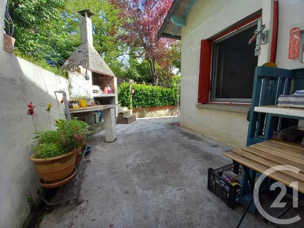 Maison à vendre  6 pièces - 101,25 m 2   GRAULHET  - 81