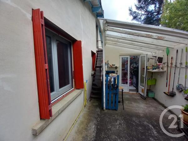 Maison à vendre  6 pièces - 101,25 m 2   GRAULHET  - 81