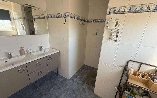 Maison à vendre    6 pièces • 171 m2 Meschers-sur-Gironde