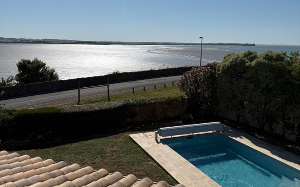 Maison à vendre    6 pièces • 171 m2 Meschers-sur-Gironde